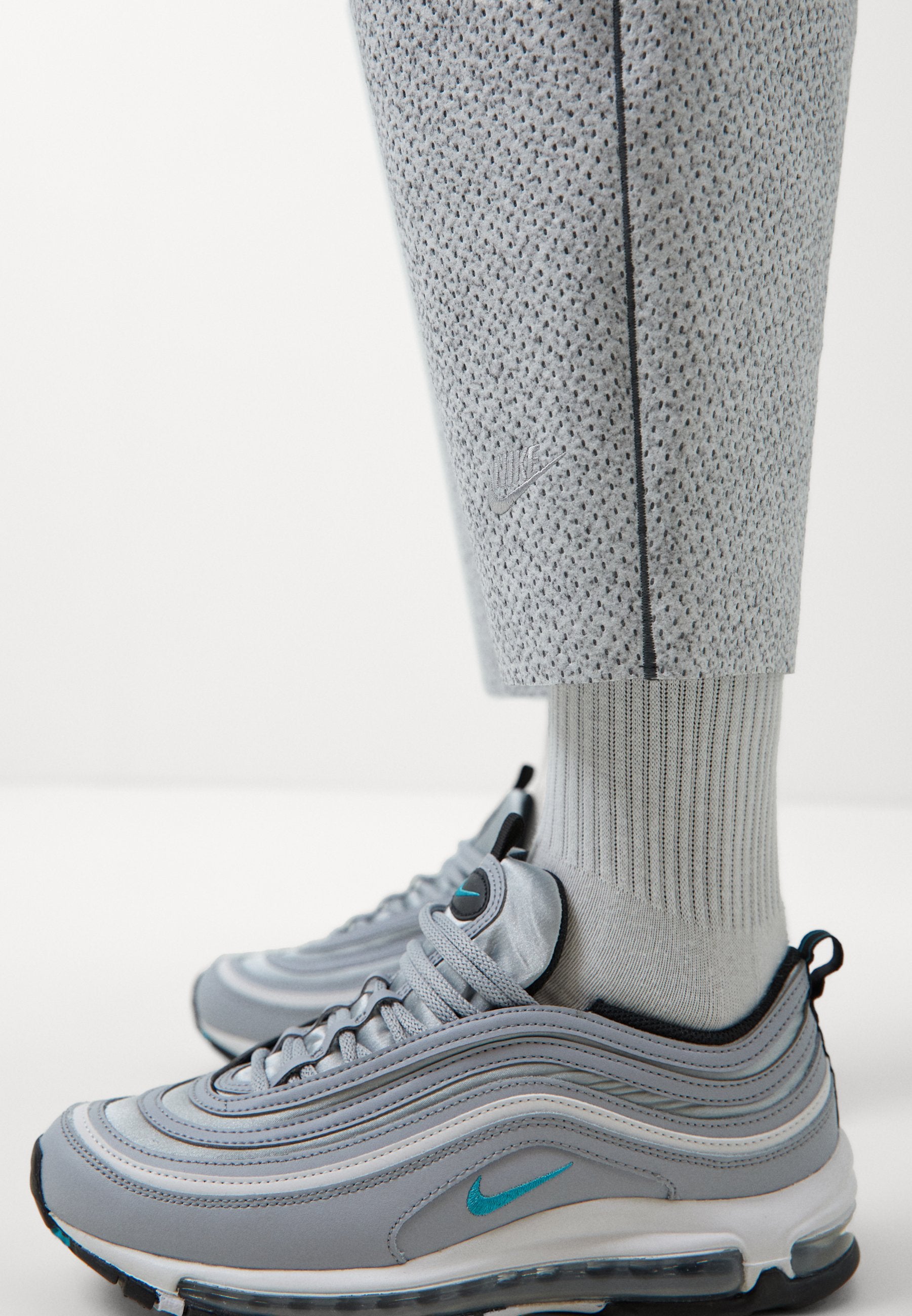 Nike Sportswear W NSW TP TFADV HR PNT NIKE FORWARD
