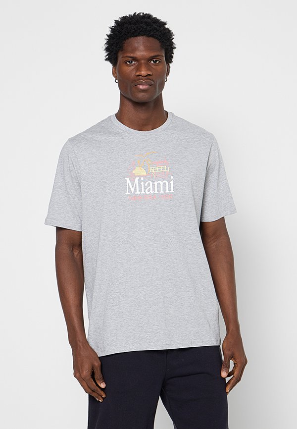 New Era REGULAR FIT
