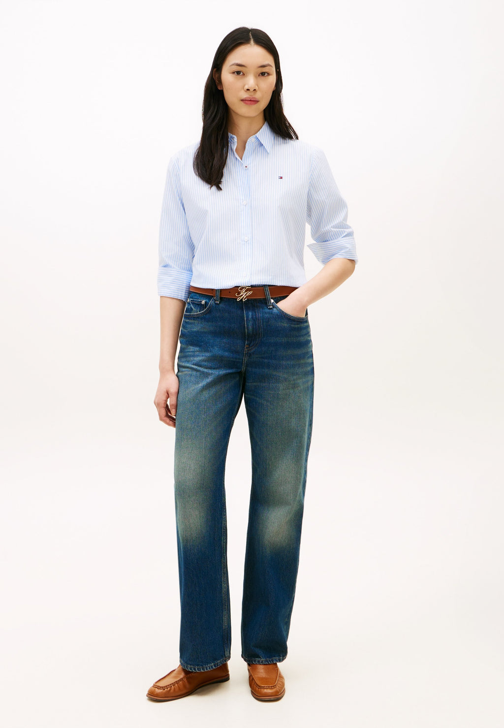 WHISKERED MID RISE LOOSE STRAIGHT LEG JEANS Media 2