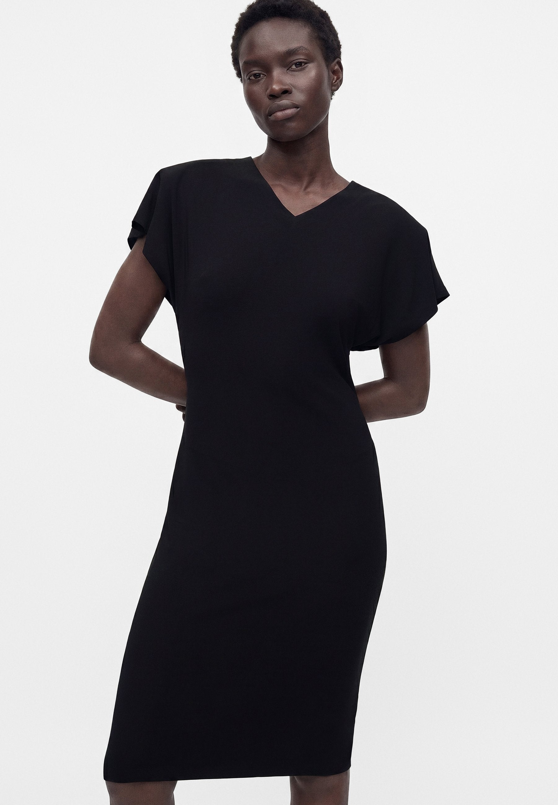 Norma Kamali SLEEVE SHOULDER PAD DRESS TO KNEE