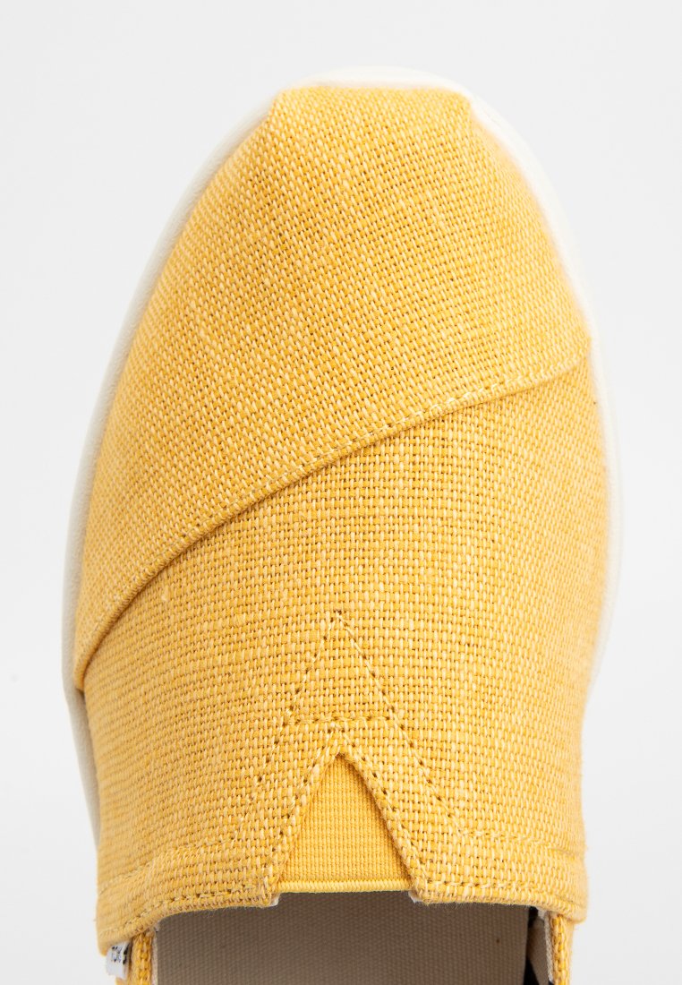 TOMS ALPARGATA PLUS