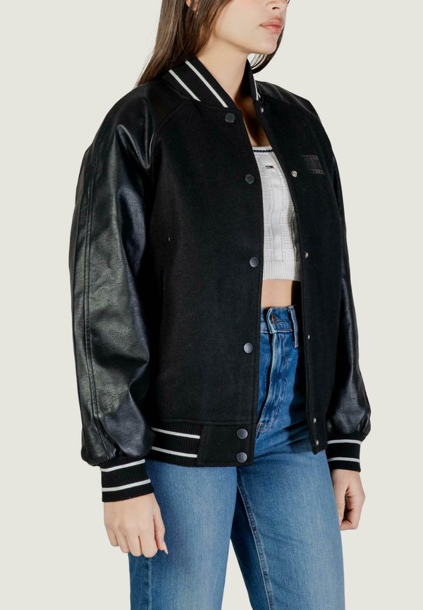Tommy Jeans