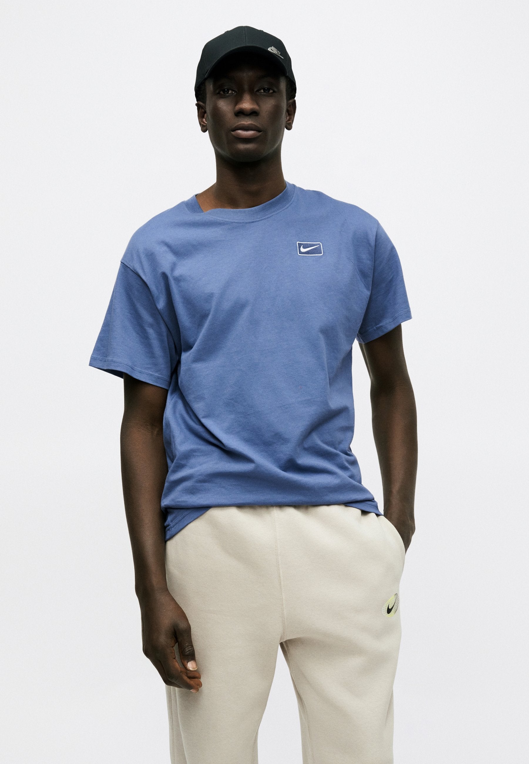 Nike Sportswear TEE