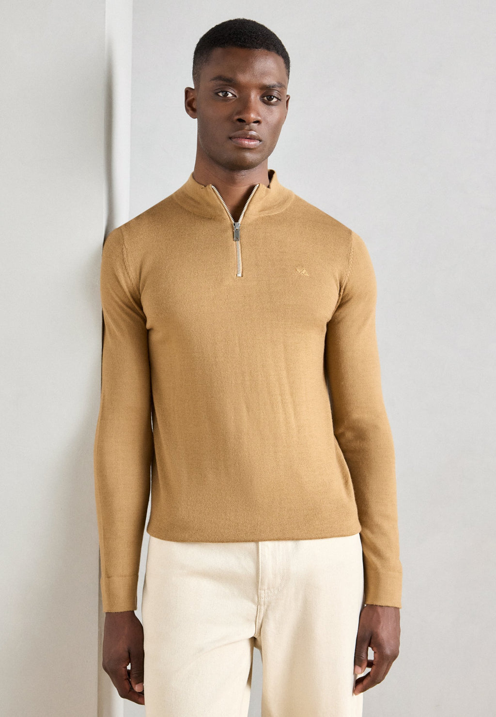 HALF ZIP MOCK NECK Media 3