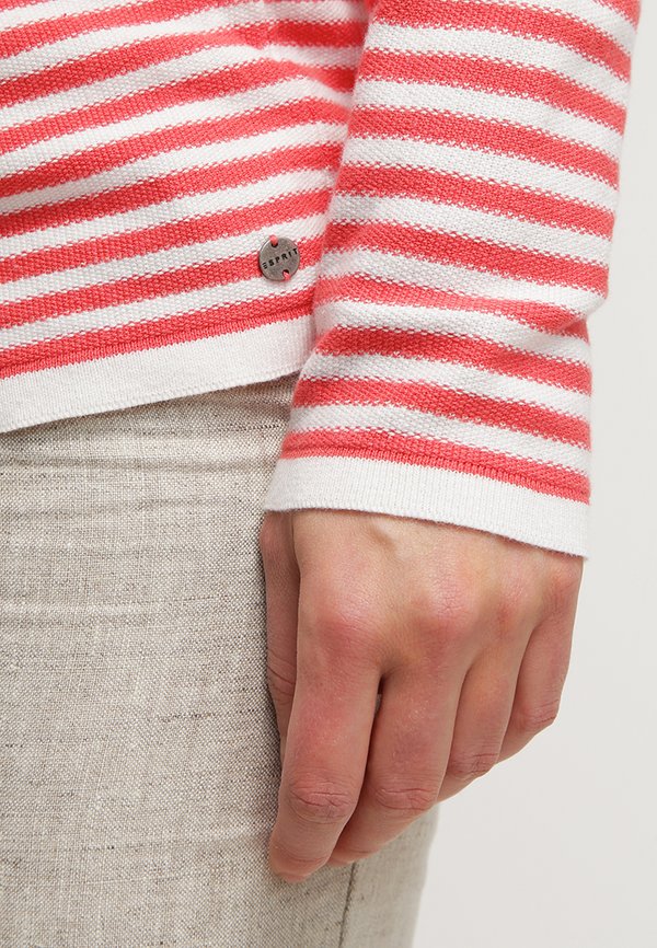 Esprit Maternity