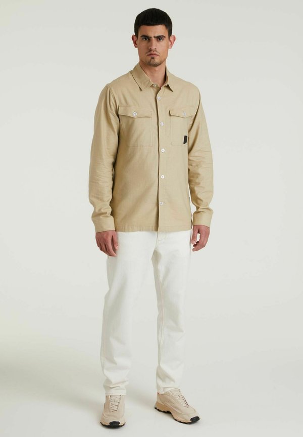 CHASIN' STRYKE LINEN