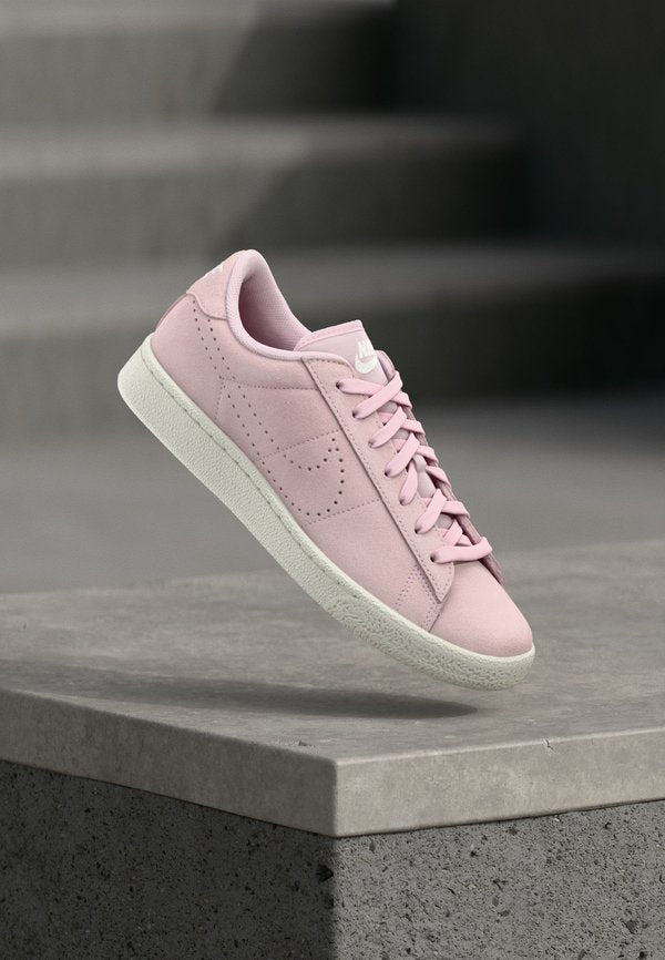 Nike Sportswear TENNIS CLASSIC - Trainers - pink foam/sail