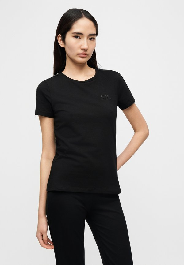 EA7 Emporio Armani