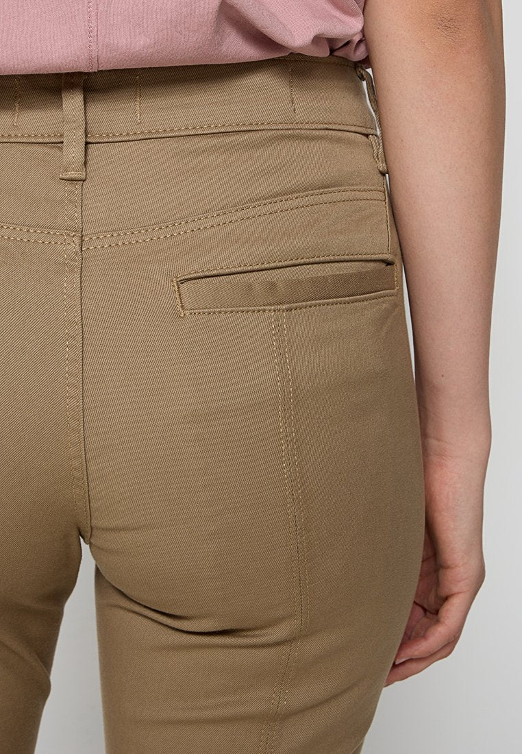 HIGH SKINNY FIT Media 5