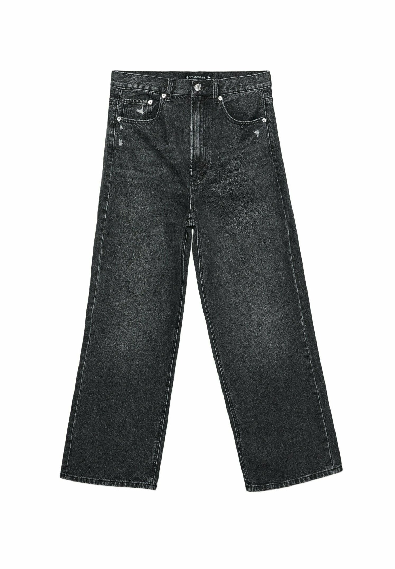 Schwarze weite Jeans aus Denim mit einem schlichten Design, leicht distressed, fünf Taschen und einer Knopfverschluss.