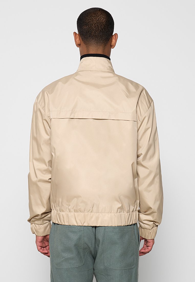 KARL LAGERFELD Leichte Jacke Media 3