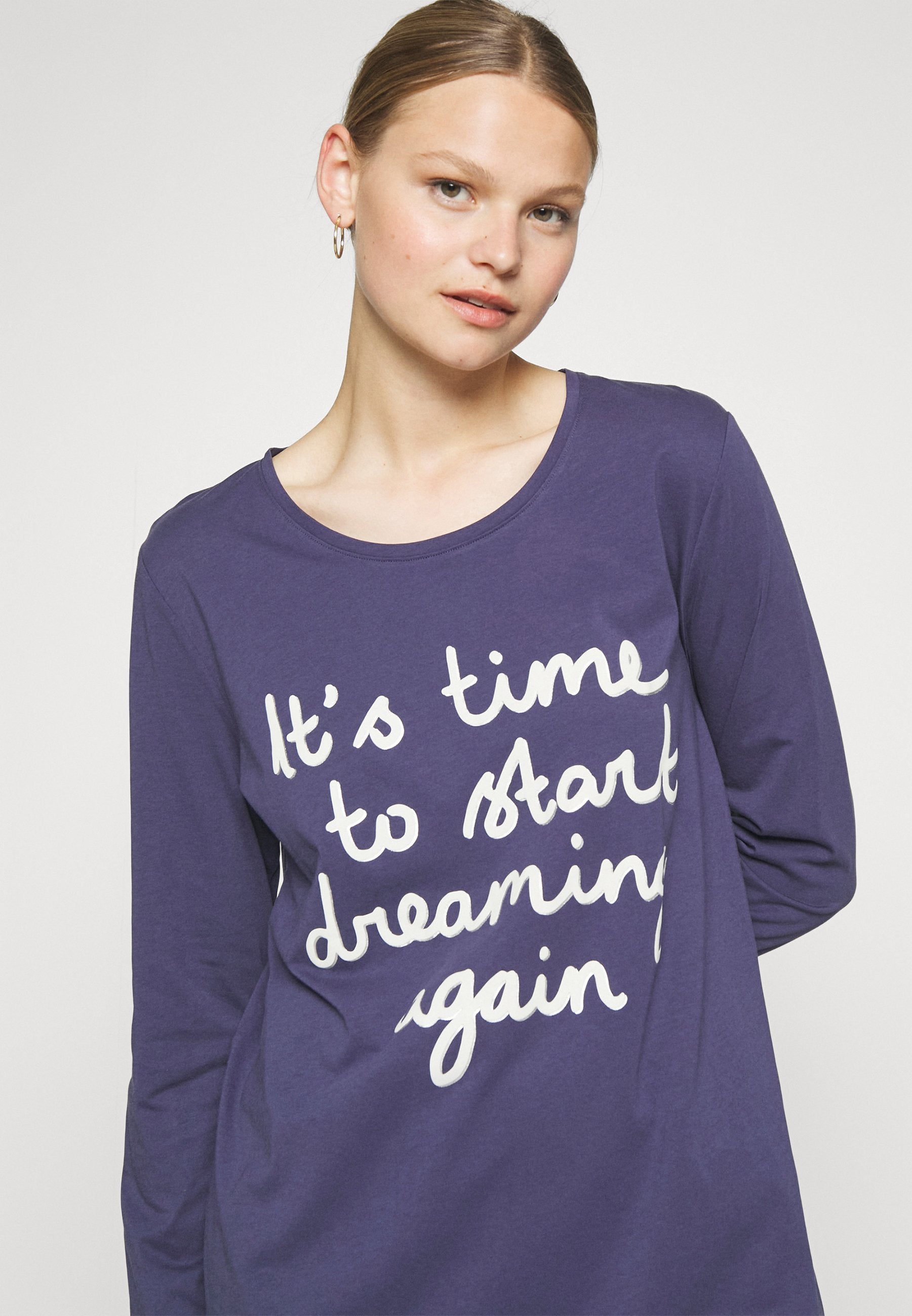 Triumph NIGHTDRESSES