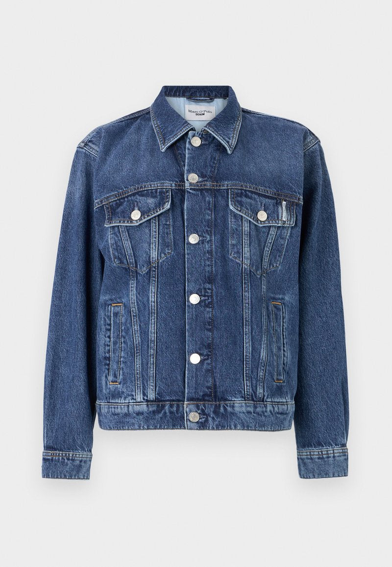 OUTDOOR JACKETS OVERSIZED FIT Media 1
