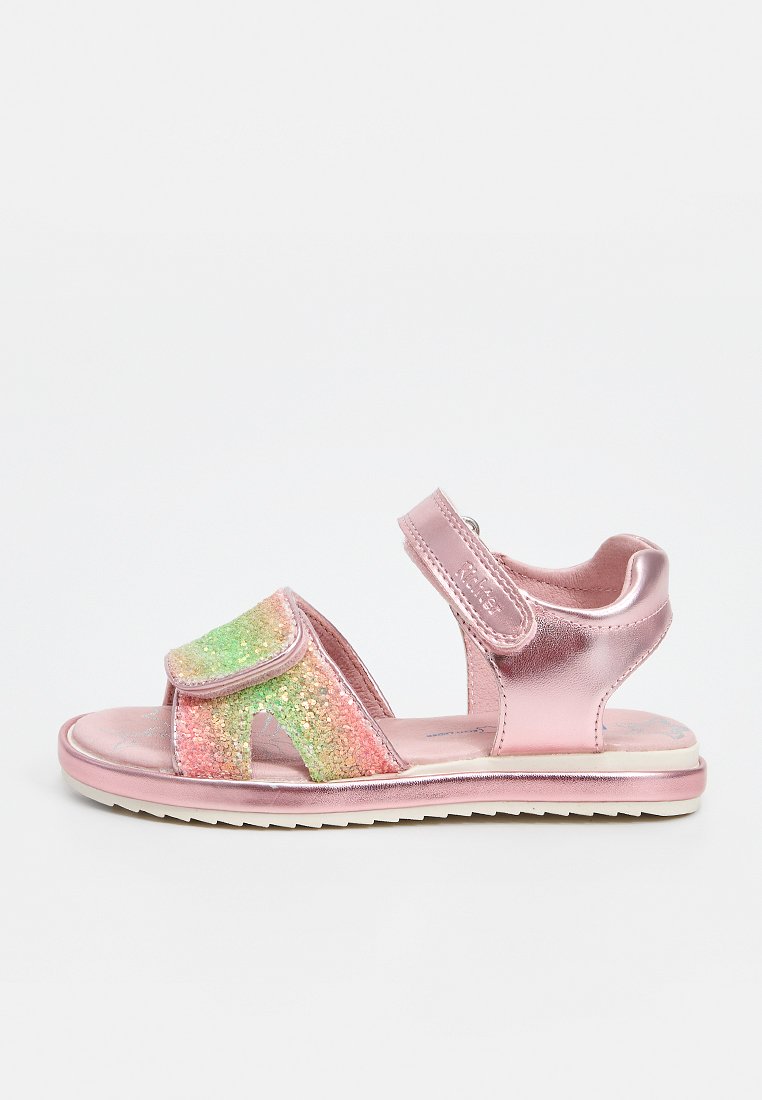 Kindersandale mit metallic-pinkem Absatz und Riemen, glitzerndem Regenbogen-Frontriemen und verstellbaren Klettverschlüssen.