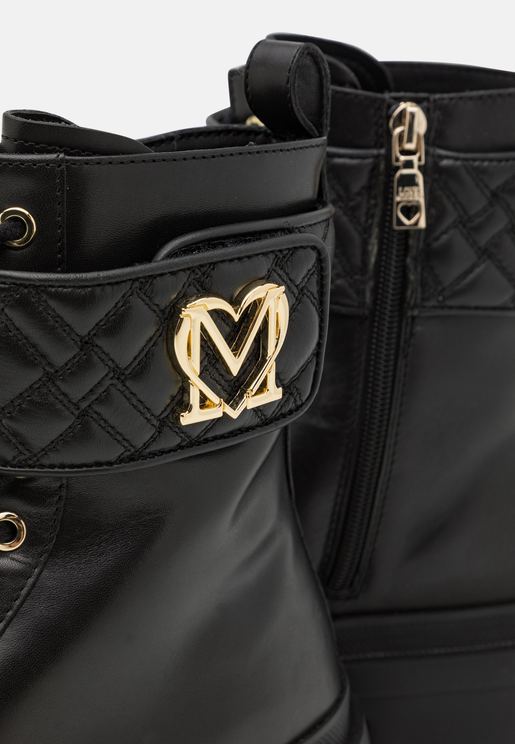 Love Moschino