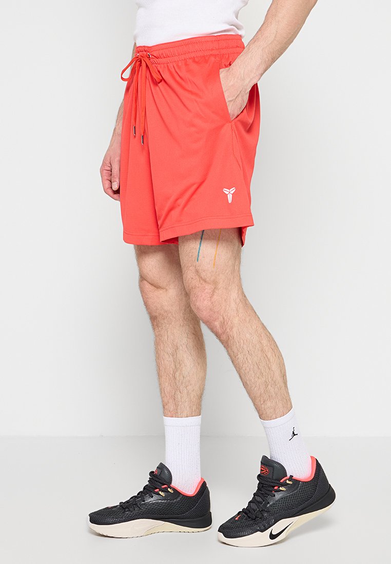 Nike Performance