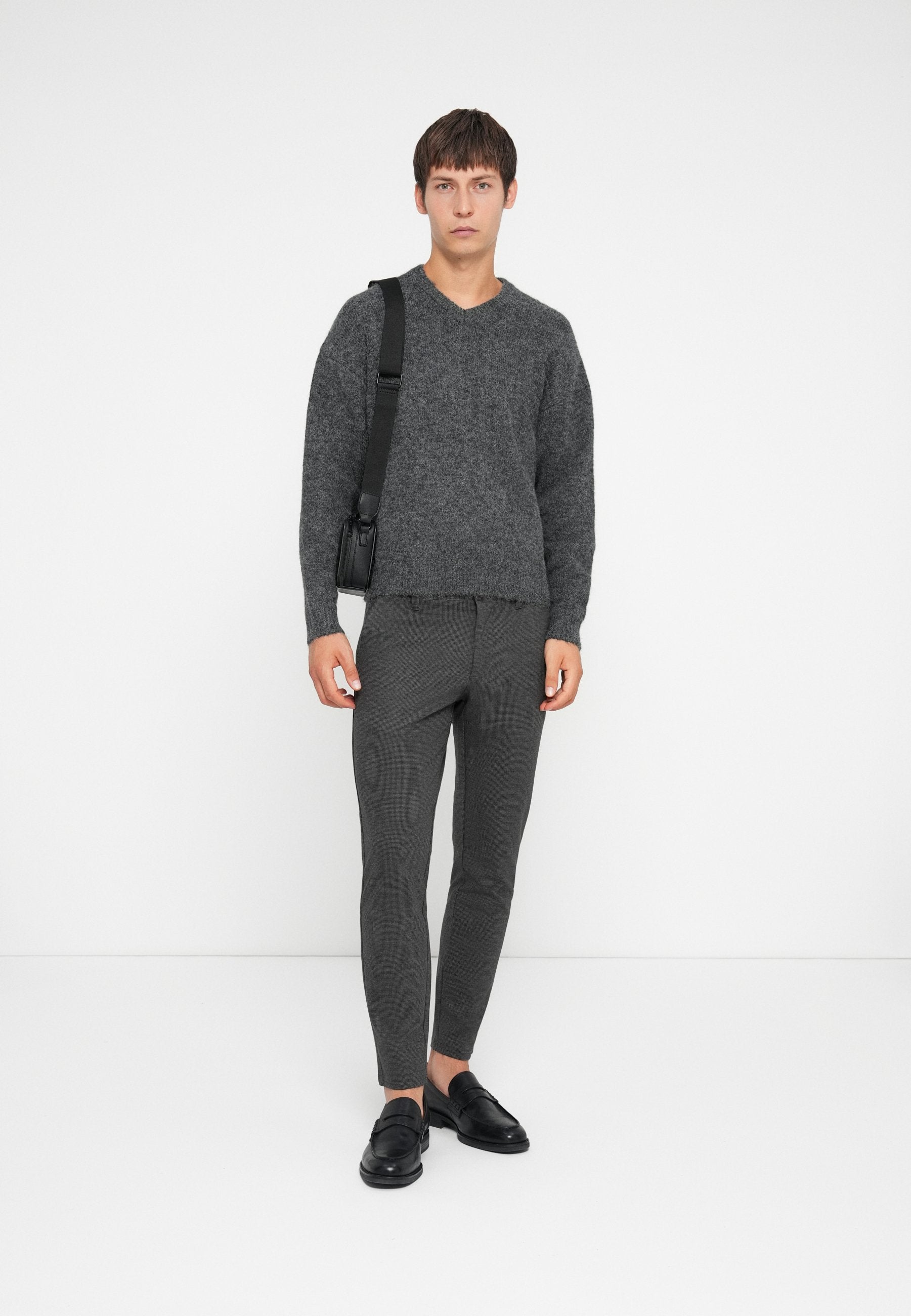 ONSMAROON CROP V NECK Media 2