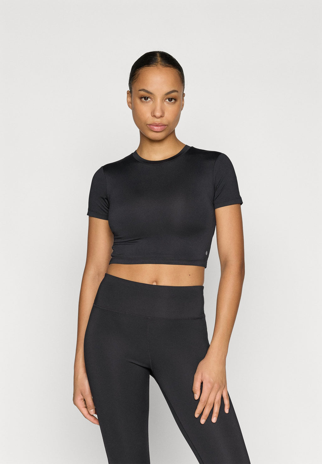 Even&Odd active 2 PACK ESSENTIAL CROPPED T-SHIRT