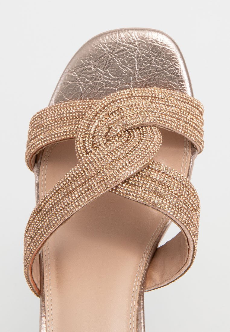 Dune London MOVEY