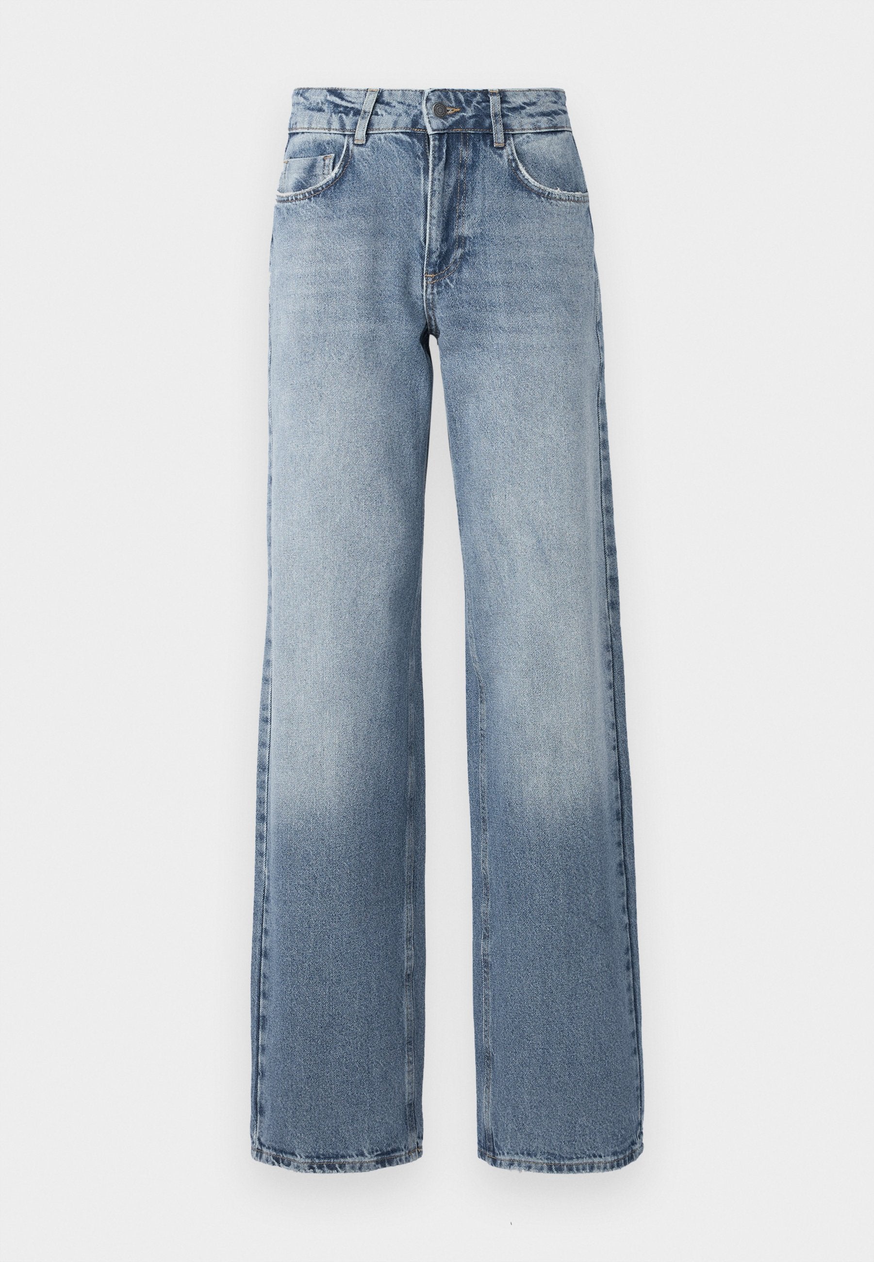 Weite blaue Denim-Jeans mit heller Waschung, Reißverschluss, fünf Taschen-Design und subtiler Ausbleichung in der Nähe der Knöchel.