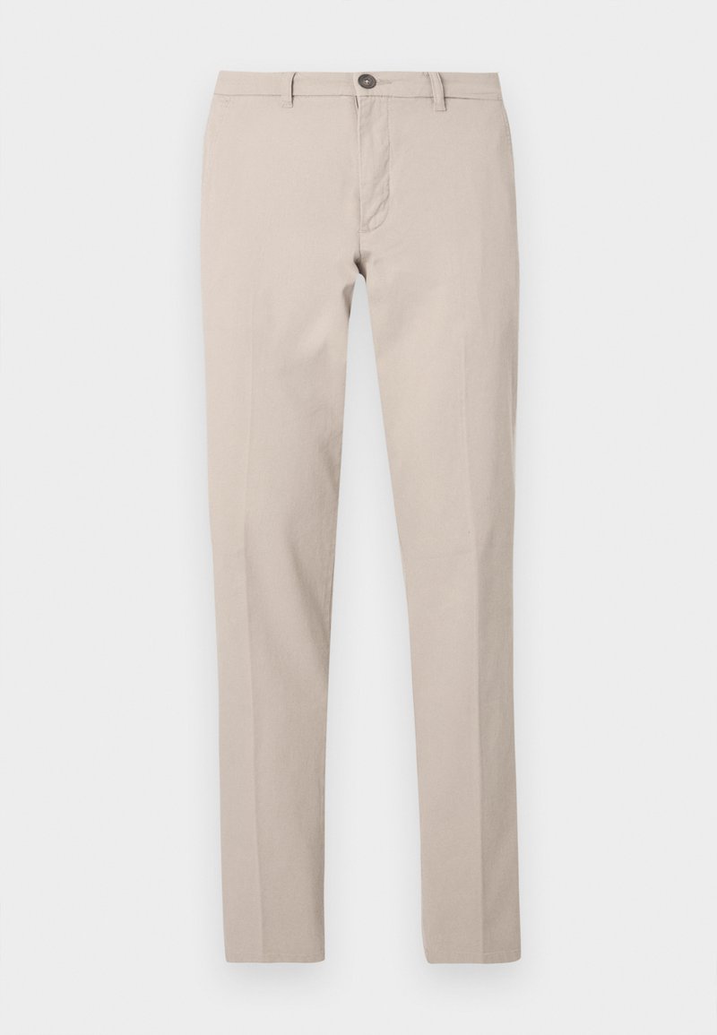 Beige Slim-Fit-Hose mit Gürtelschlaufen, Knopfverschluss und vorderlichem Reißverschluss, flach auf weißem Hintergrund dargestellt.