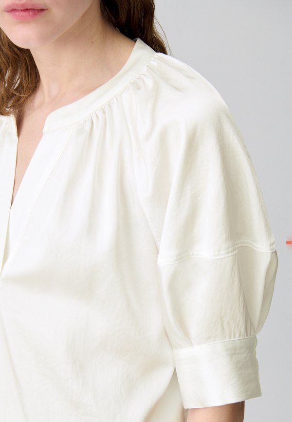 Claudie Pierlot
