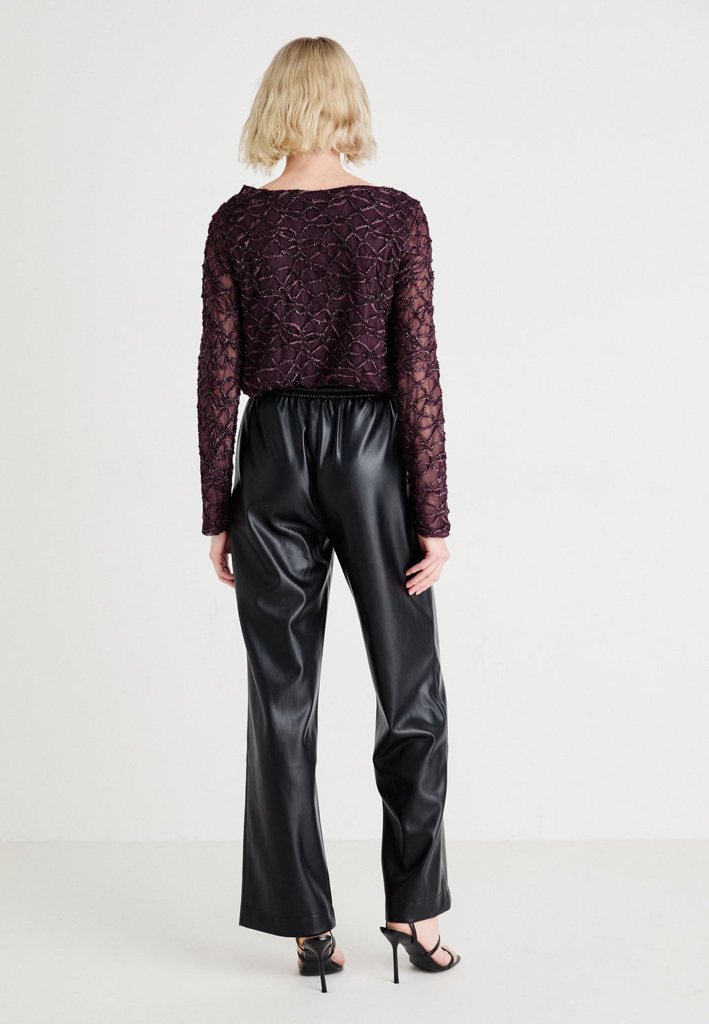 ONLJOVANA TRACKPANT Media 4