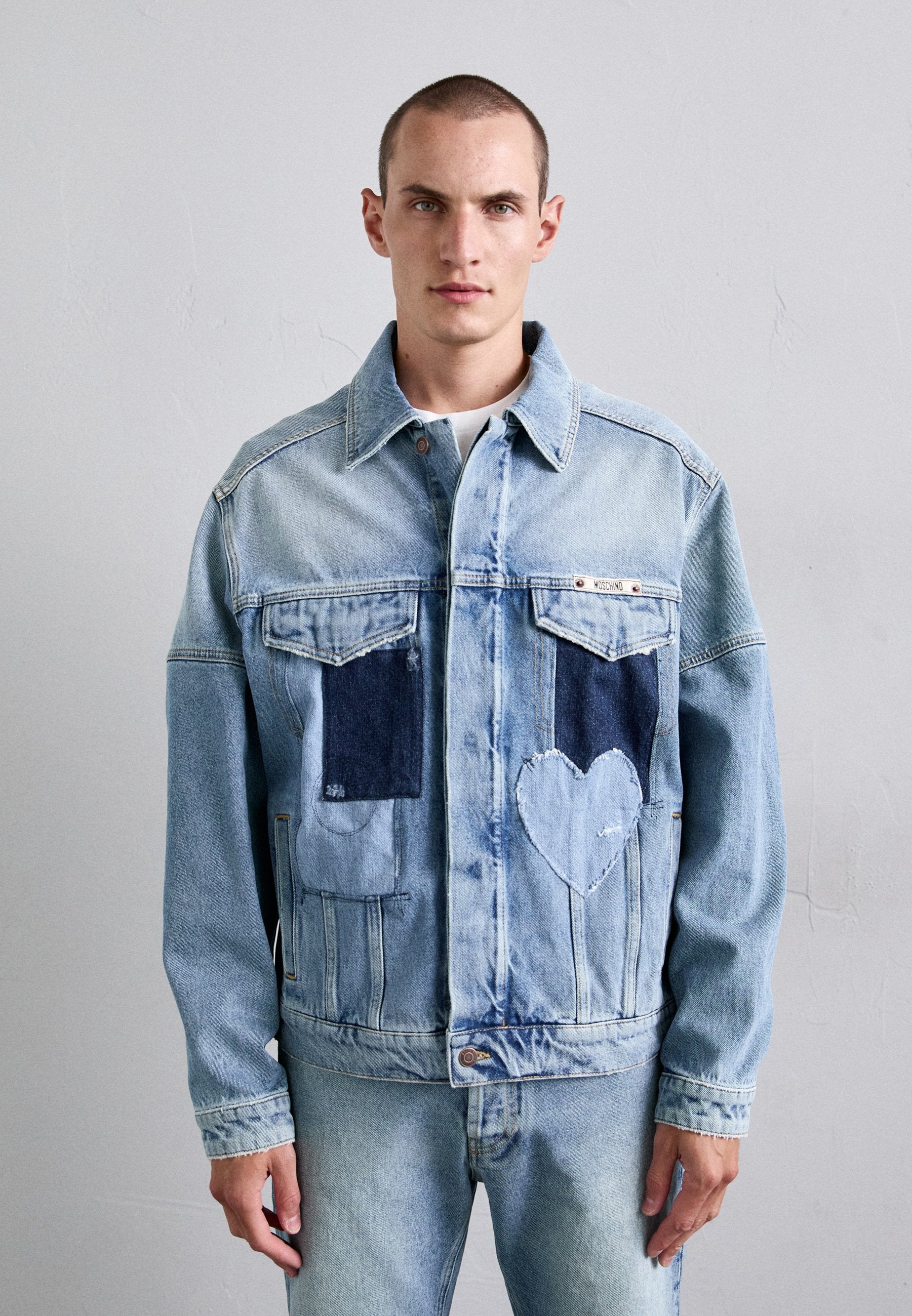 MOSCHINO