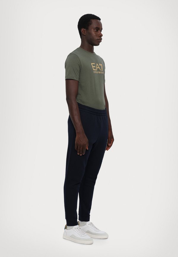 EA7 Emporio Armani PANTALONI