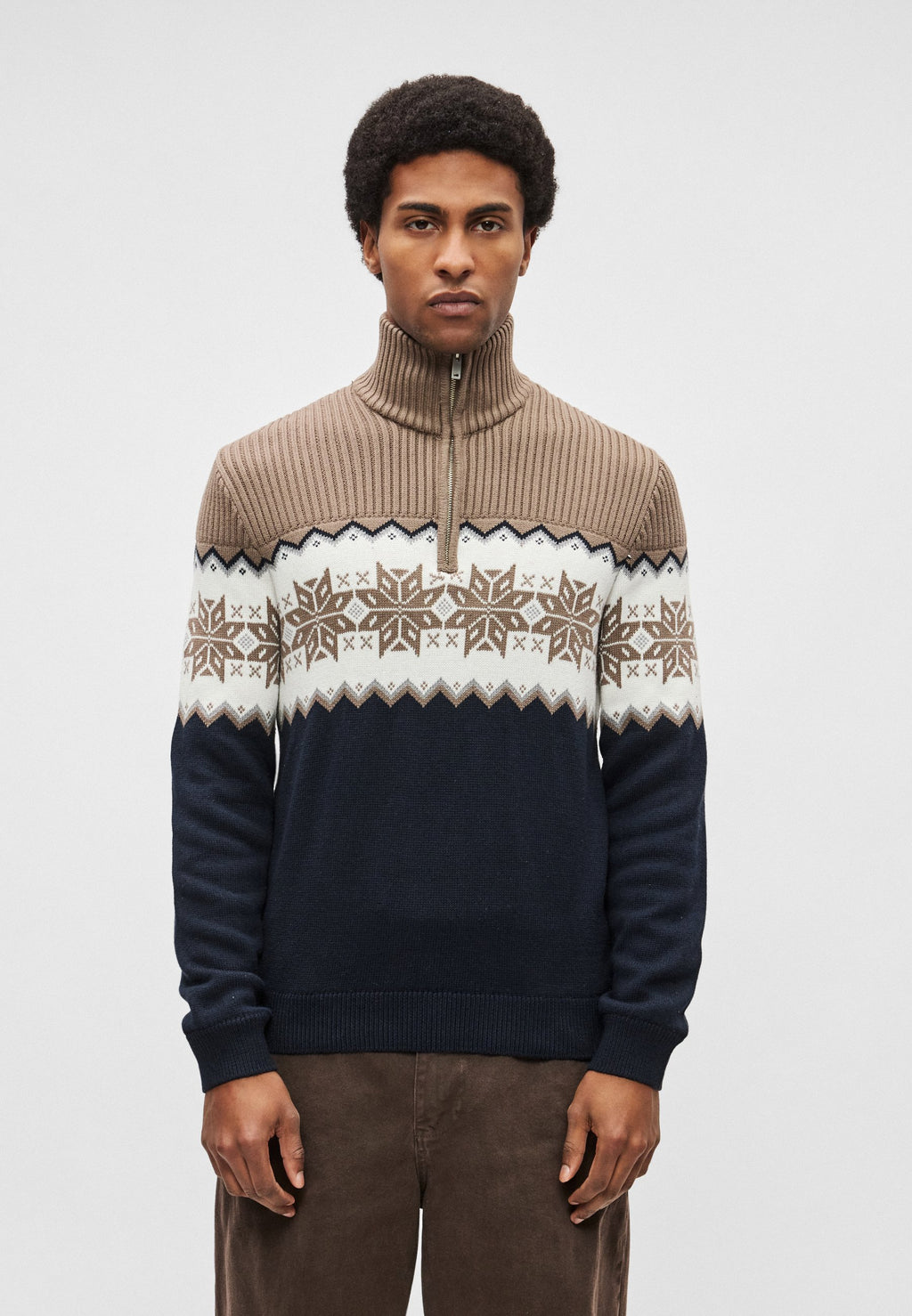 HALF ZIP Media 4