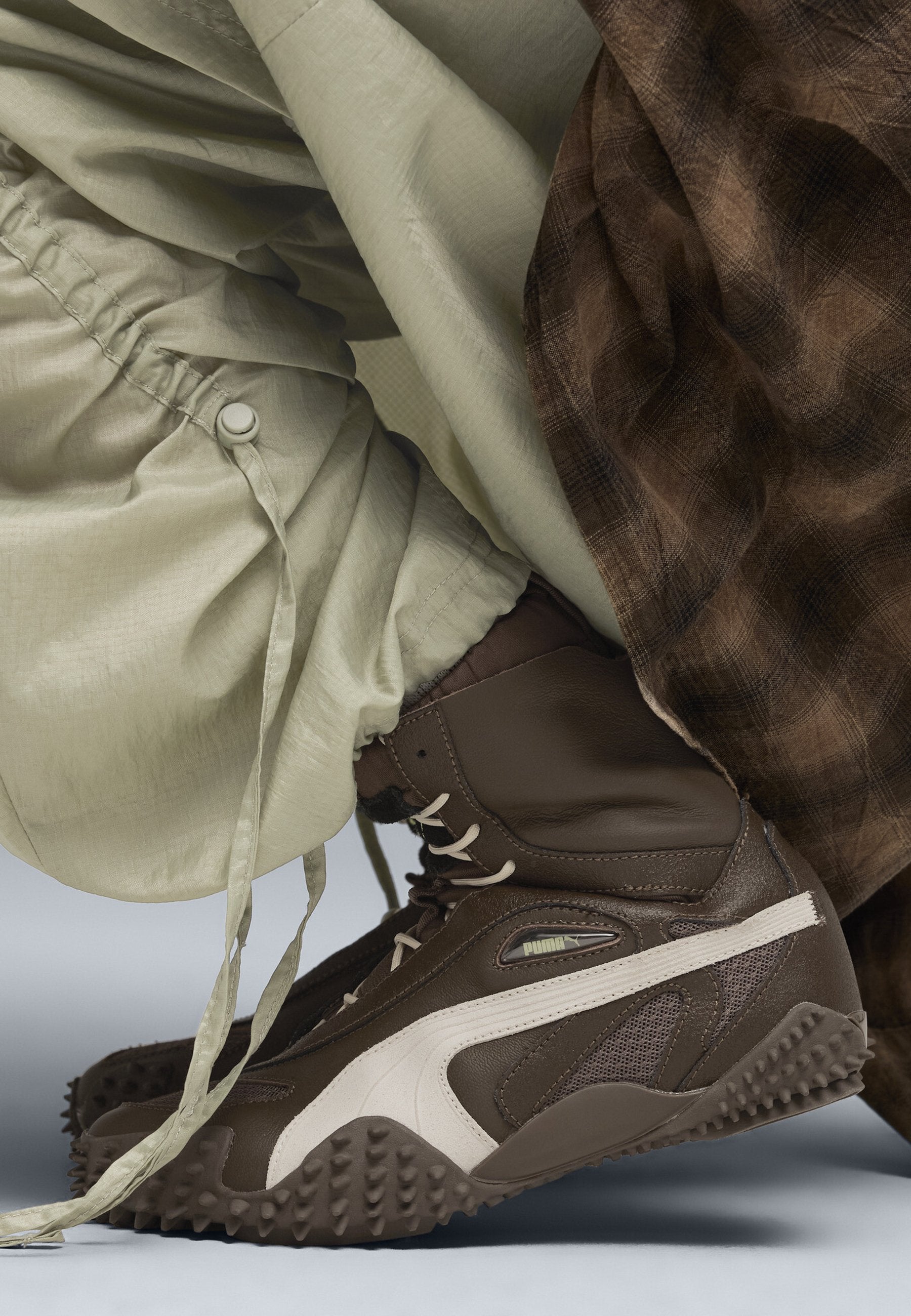 Puma MOSTRO MID