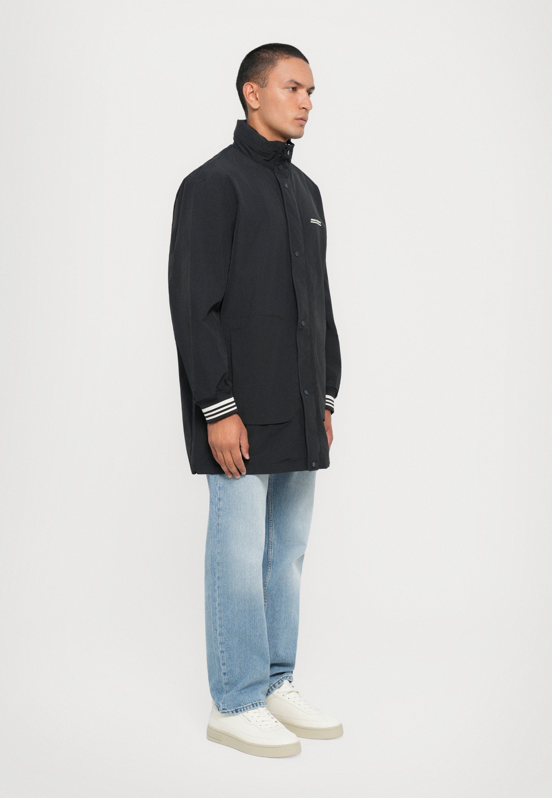 Armani Exchange Trenchcoat Media 5