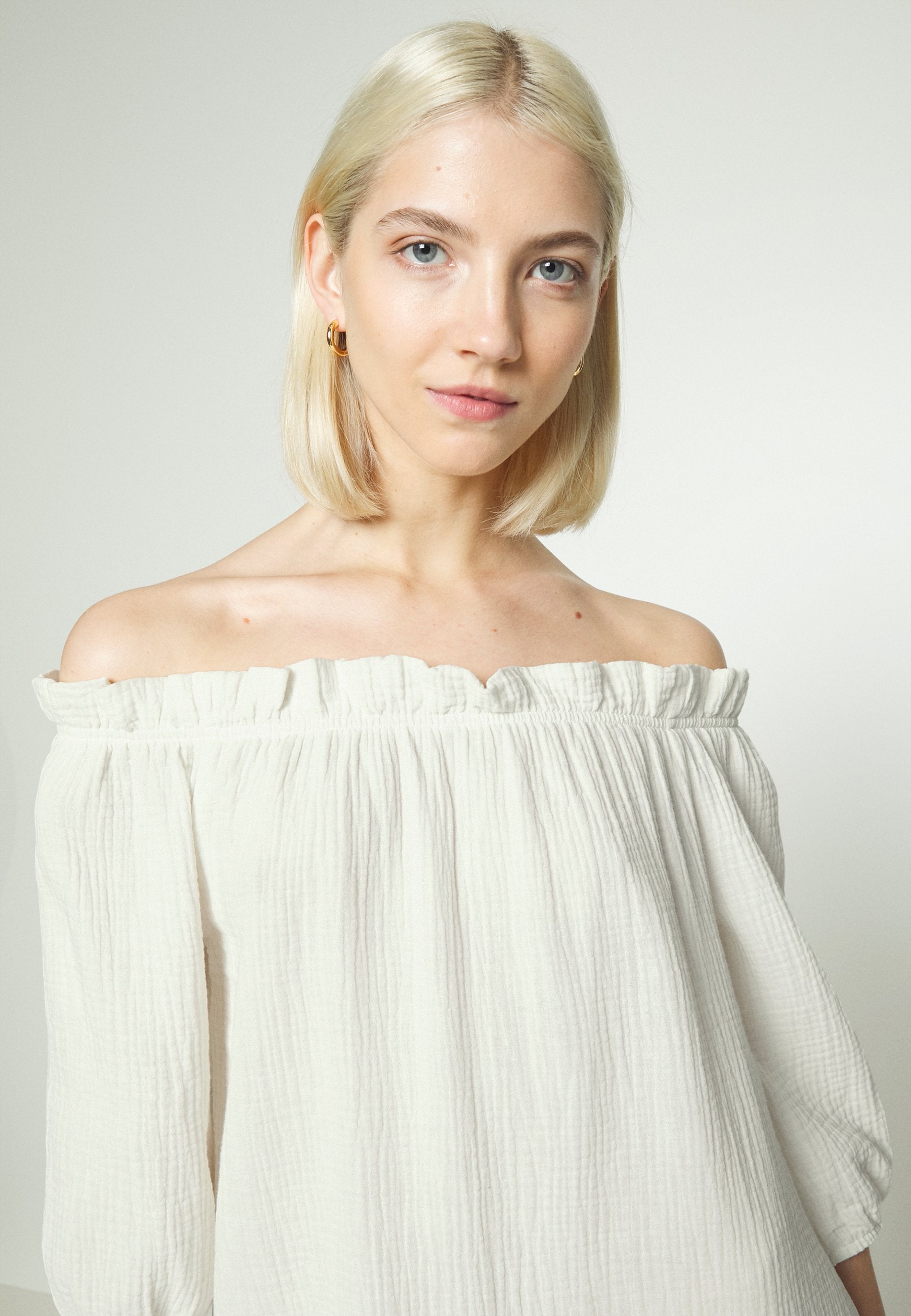 ONLY ONLTILLA THYRA OFF SHOULDER DRESS
