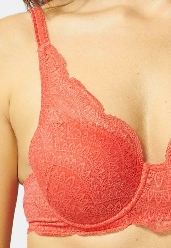 Simone Pérèle SPACER CUPS KARMA