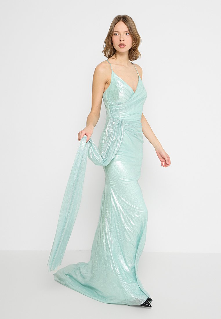 Pronovias