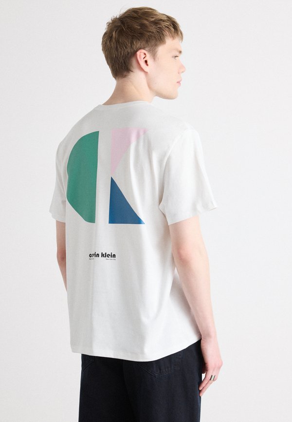 Calvin Klein Jeans BAUHAUS LOGO GRAPHIC - Print T-shirt - brilliant white