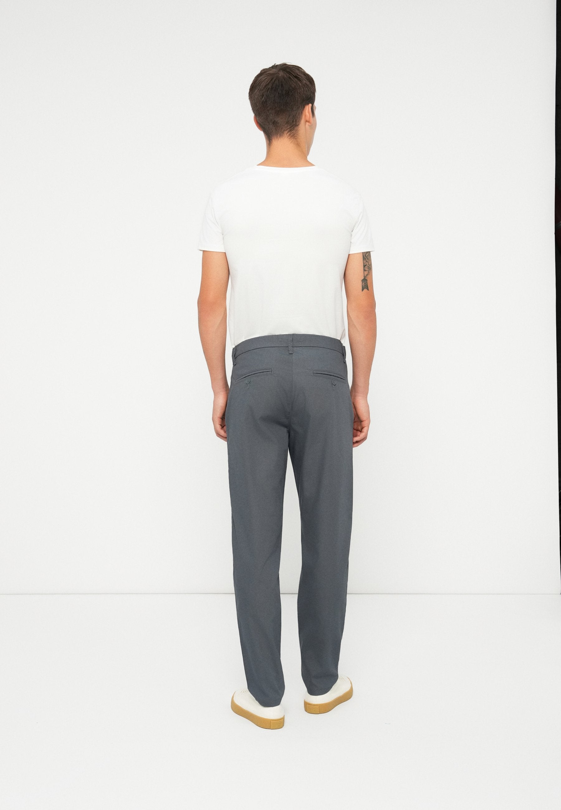 ONSTURINO TAPER FIT PANT Media 4