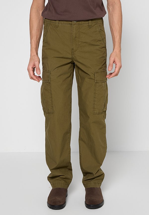 Levi's® RELAXED FIT