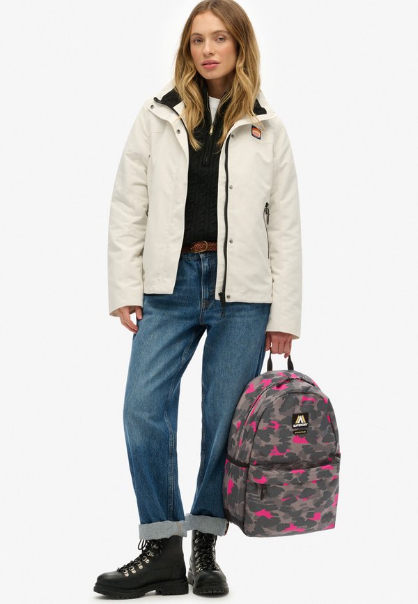 Superdry & Co Rucksack - animal camo