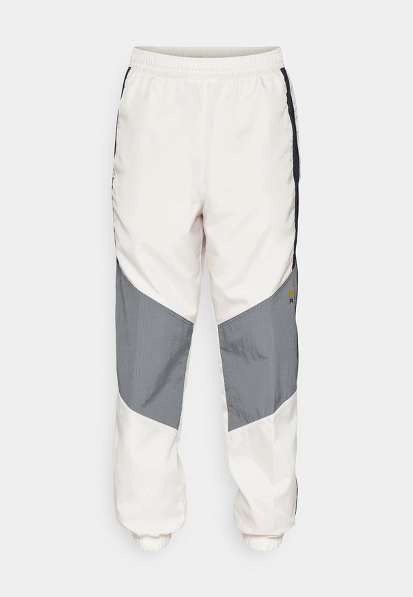 Nike Sportswear AIR - Tracksuit bottoms - orewood/iron grey/black