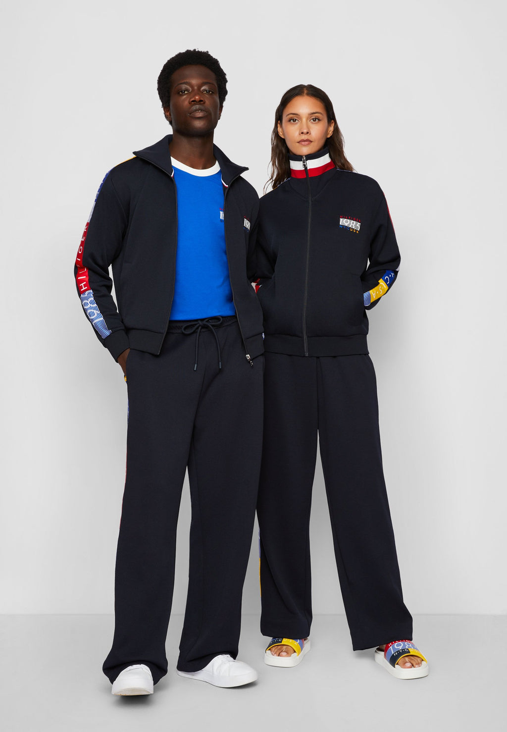 EXCLUSIVE UNISEX HILFIGER TEAM TRACK SUIT SET Media 2