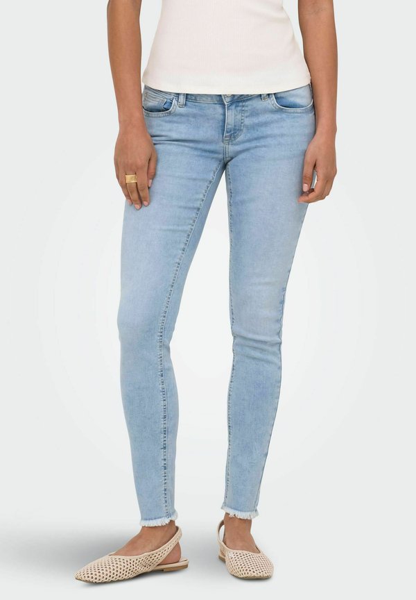 ONLY SLIM FIT JEANS ONLCORAL LOW WAIST SKINNY FIT ANKLE LENGTH JEANS - Jeans Skinny Fit - light blue denim