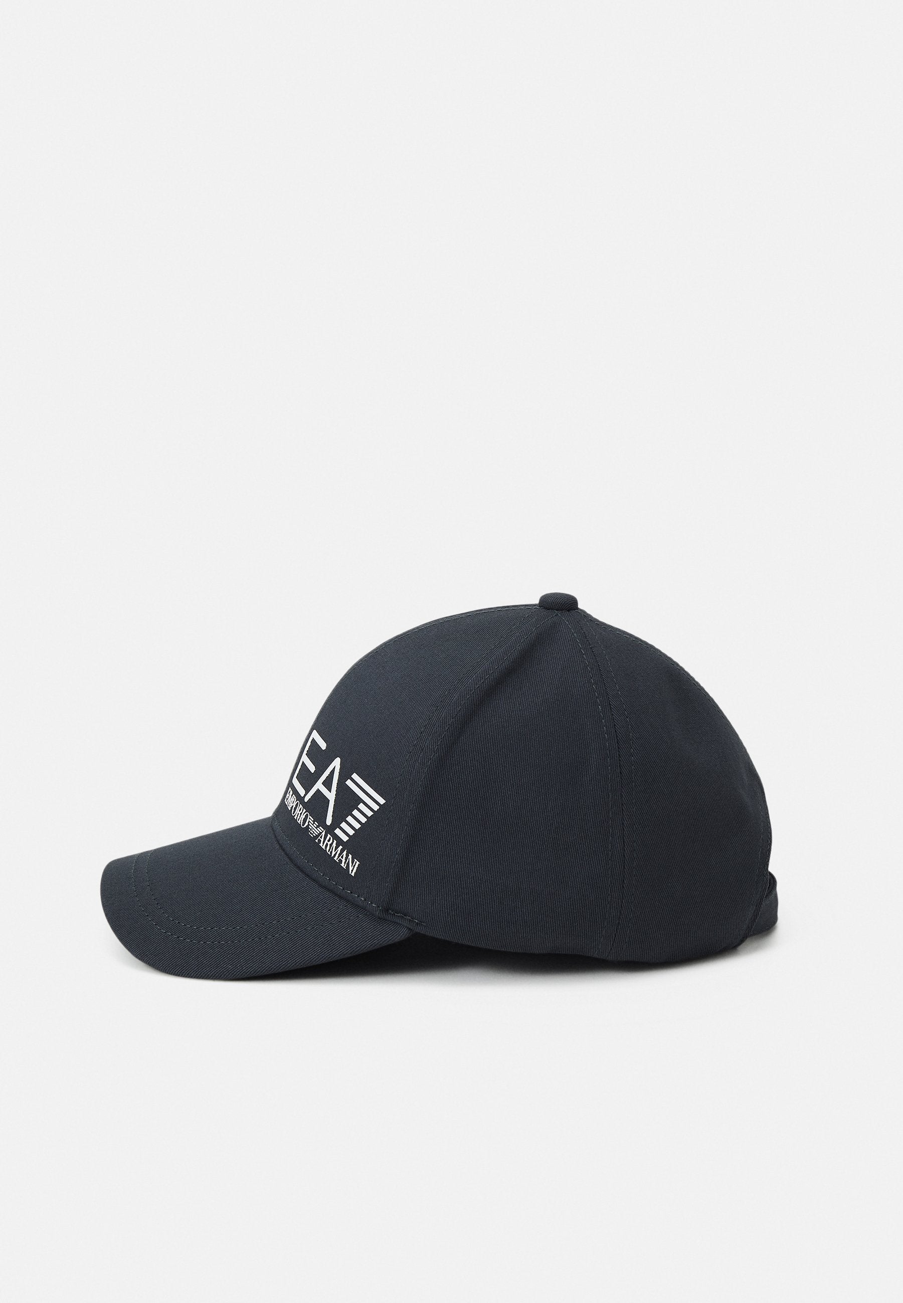 TRAIN CORE LOGO UNISEX Media 3