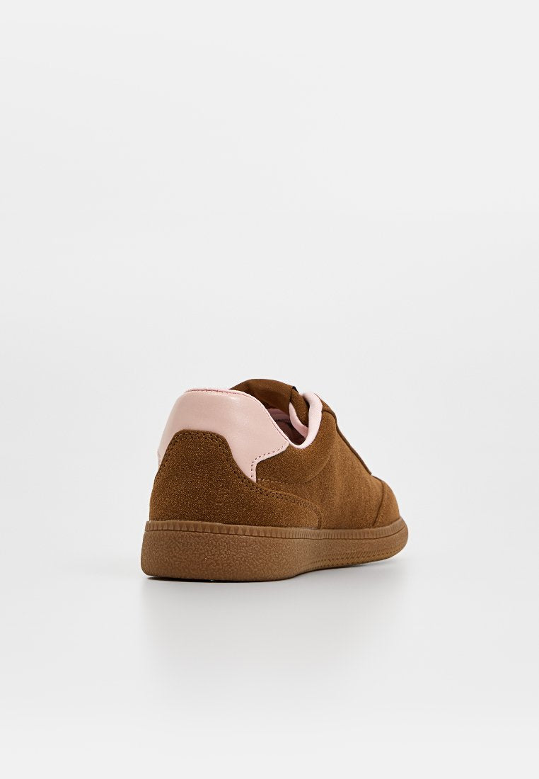 Steve Madden