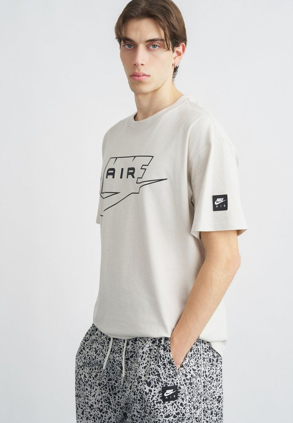 Nike Sportswear TEE - Print T-shirt - light bone