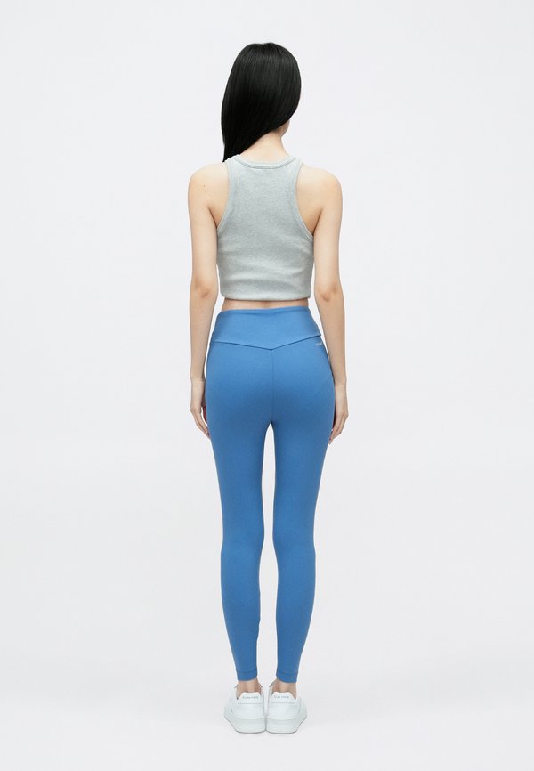 EA7 Emporio Armani
