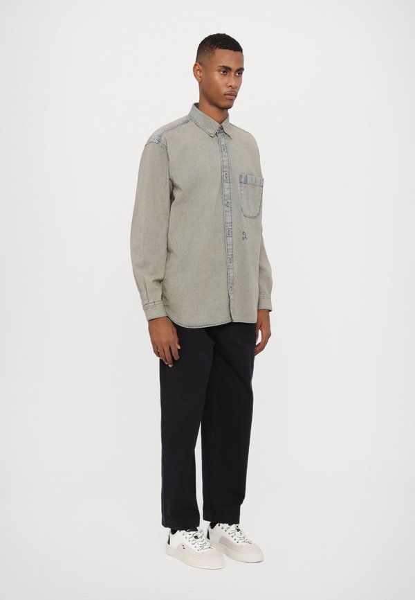 CLOSED FORMAL ARMY SHIRT