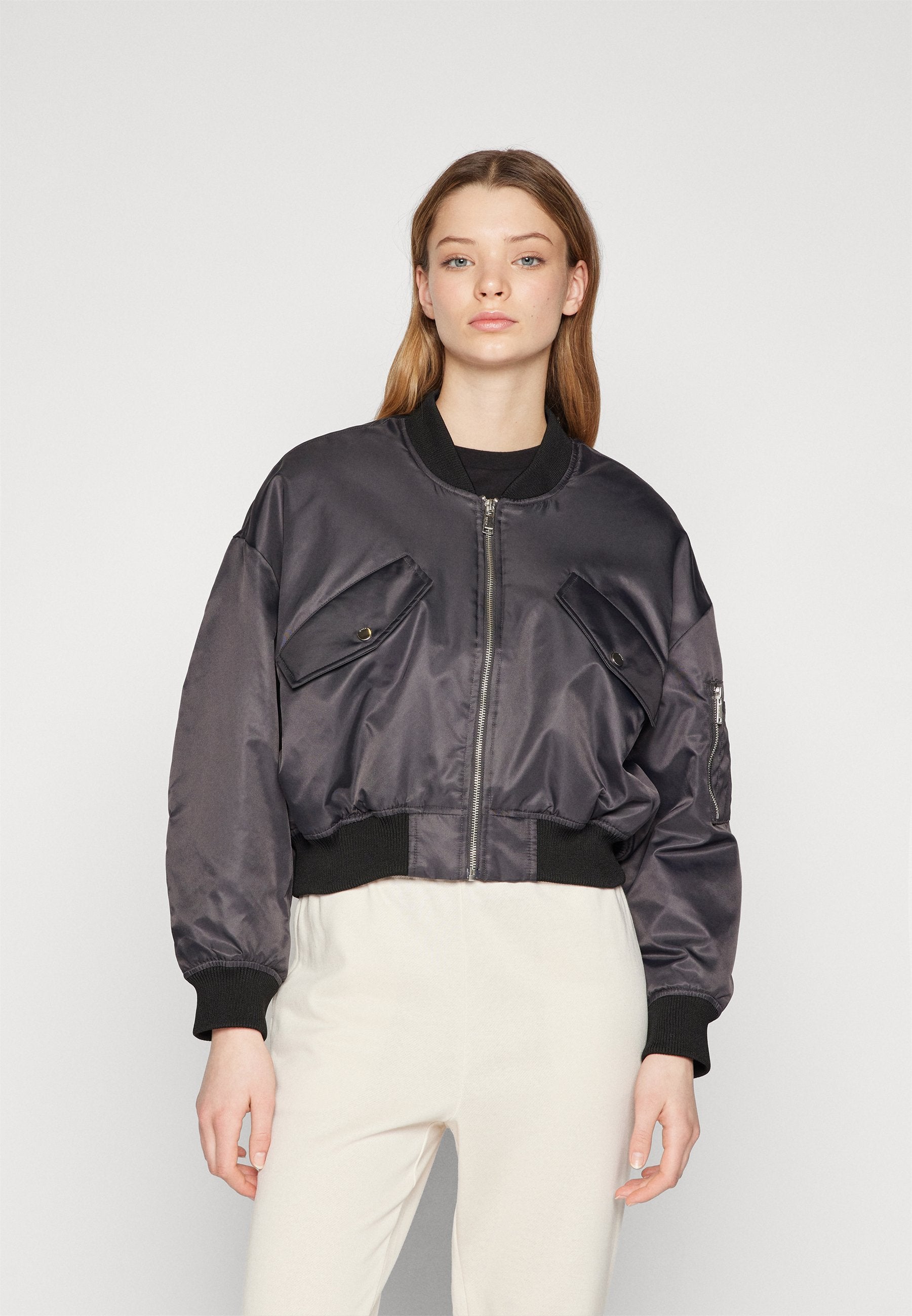 Bomber ONLSVEA Bomber Media 2