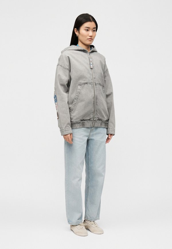 Stieglitz ADO ZIPPED HOODIE