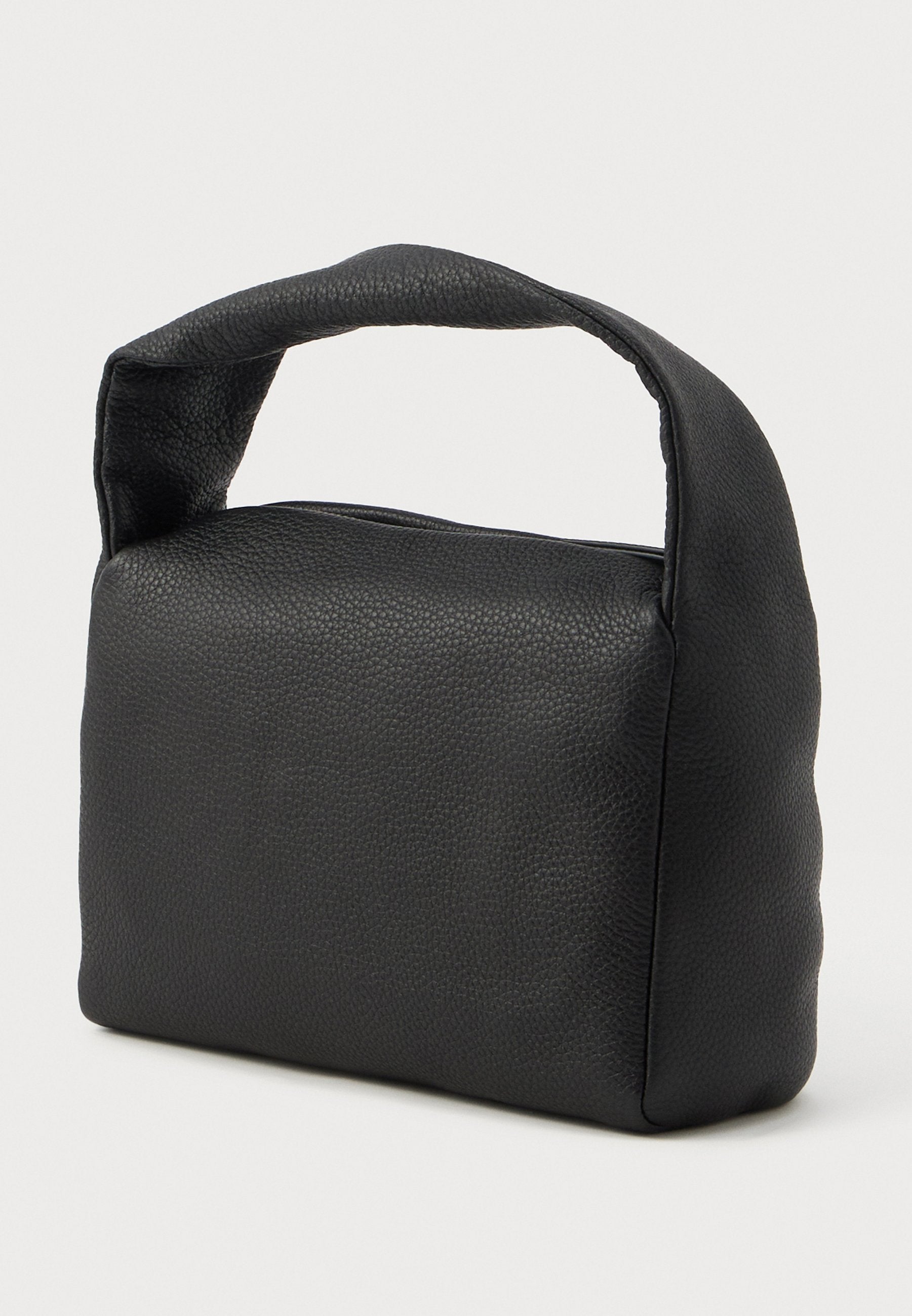Tommy Hilfiger CITY LEATHER TWIST HANDLE BAG
